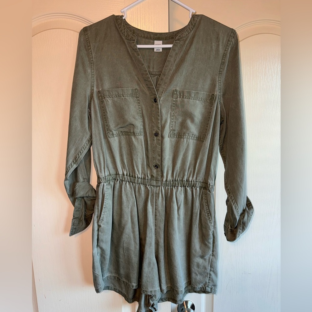 Old Navy women’s romper